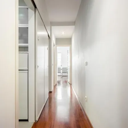 2 Bedrooms 1 Bathroom Furnished - Anton Martin - Vintage - Mintystay Madrid Exterior photo