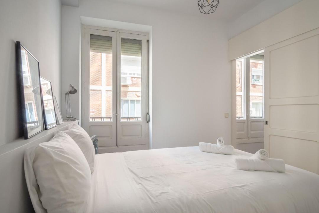 2 Bedrooms 1 Bathroom Furnished - Anton Martin - Vintage - Mintystay Appartamento