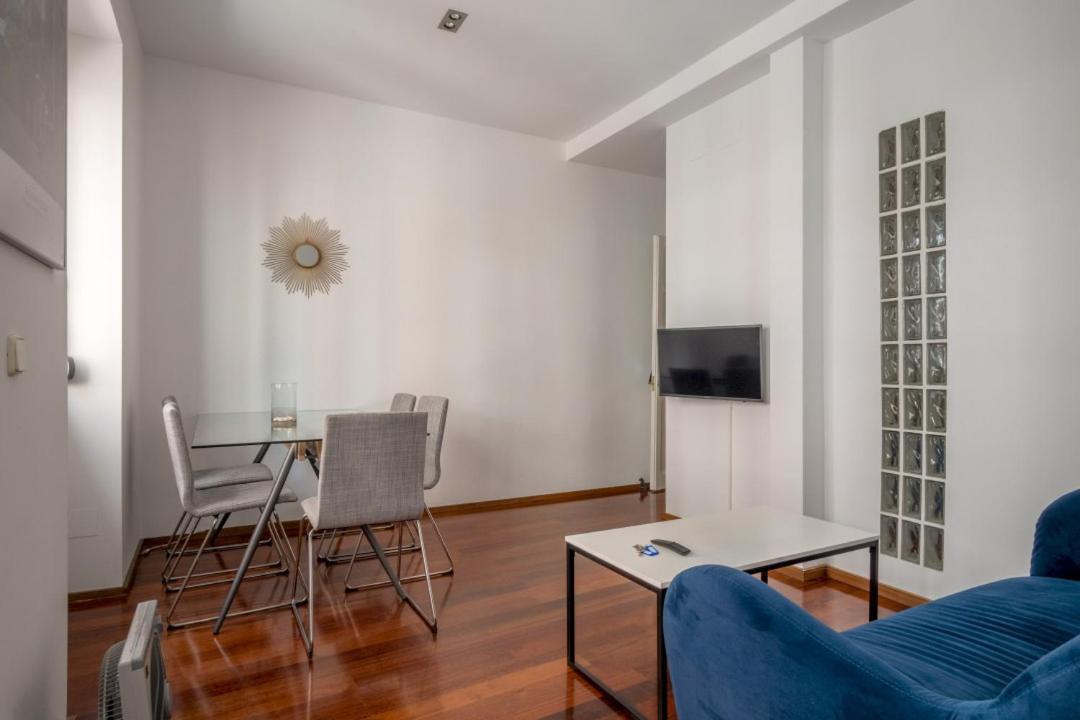 2 Bedrooms 1 Bathroom Furnished - Anton Martin - Vintage - Mintystay Appartamento *